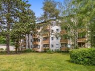 Bezugsfrei: Toll geschnittene 3-Raum-Wohnung mit Sonnenbalkon und PKW-Stellplatz in Marienfelde - Berlin