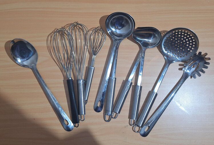 Küchenhelfer - gemischtes Set aus Bestand, da Neuanschaff - Petersberg (Hessen)