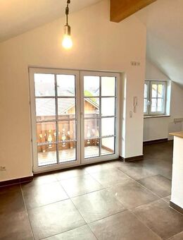 TOP-LAGE: 3 Wohnungen in modernisiertem Mehrfamilienhaus - Kolbermoor