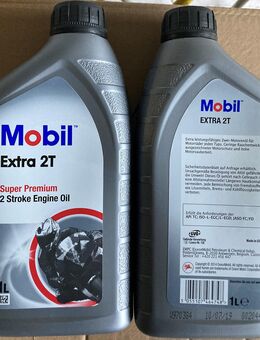 Mobil Extra 2T, teilsynthetisches, raucharmes 2-Takt-Motorenöl - Marl (Nordrhein-Westfalen)