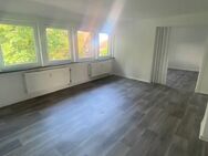 NETTE NACHMIETER GESUCHT - Schöne Dachgeschosswohnung (2.OG) - Tageslichtbad mit Dusche - Clausthal-Zellerfeld