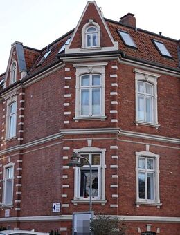 Einladende Altbauwohnung im historischen Gebäude in guter Innenstadtlage! - Aurich