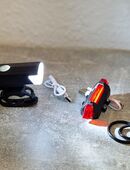 Frontlicht +Rücklicht Fahrradlicht Set USB wiederaufladbar Neu in 01277