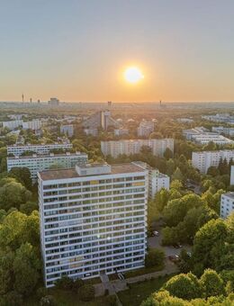 Großzügige 3,5-Zimmer-Wohnung im 10. OG mit Westbalkon und Weitblick - München