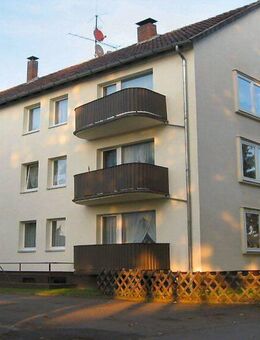 Geräumige 3-Zimmer-Wohnung mit Balkon - Holzminden