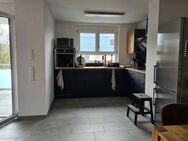 Helle 3-Zimmer-Wohnung im 2 Obergeschoss mit Balkon - Kenzingen