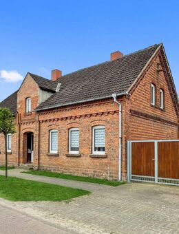 Beginnen Sie Ihr neues Leben in einem charmanten Einfamilienhaus mit charakteristischen Backsteinen! - Calvörde