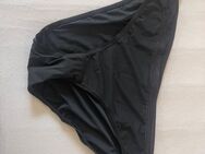 Schwarze Unterhose glänzend - getragen - Bad Kreuznach Zentrum