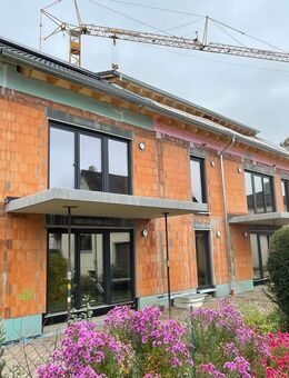 Letzte 2 Zimmer-Gartenwohnung N-Altenfurt Neubauvorhaben mit 8 WE in bester Lage KfW40 PV-Anlage - Nürnberg