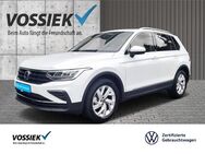 VW Tiguan, 1.5 TSI MOVE, Jahr 2023 - Schweinfurt