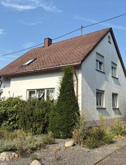 **Einfamilienhaus mit Garten und Garage sucht neue Familie** - Altrich