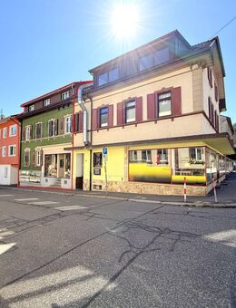 Mehrfamilienhaus mit Hinterhaus - Insgesamt 4 Wohnungen, ein Büro/ Werkstatt und ein Laden/ Lager - Schönau (Schwarzwald)