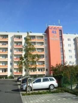 1 Raumwohnung mit Fahrstuhl - Neustrelitz