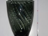 große konische Glasvase Unikat schwarz grün wasserfarben Glasübertopf Diagonalstreifenvase - Nürnberg