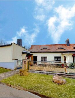 PROVISIONSFREI: Charmanter Bungalow zum Renovieren - Ihr Traumhaus auf großzügigem Grundstück! - Querfurt