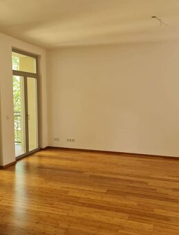 Geräumige 4-Zimmer-Wohnung mit Balkon - Chemnitz