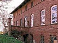 Insel Hiddensee - ehemaliges Gutshaus am Hafen von Kloster - sanierungsbedürftig - Insel Hiddensee