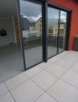 Neuwertige Wohnung in Energie-Effizienzhaus - mit Balkon, inkl. Einbauküche - Aystetten