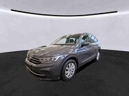 VW Tiguan, 2.0 TDI Life 110kW 8xRäder Life, Jahr 2021 - Schleusingen