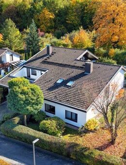 Großzügiges Architektenhaus mit tollem Fernblick in herrlich grüner Stadtrandlage, Coburg-Cortendorf - Coburg