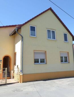 Gepflegtes Einfamilienhaus in Kleinkrossen zu verkaufen - Uhlstädt-Kirchhasel