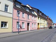 gemütliche 2,5-Raum-DG-Wohnung über 2 Etagen mit EBK - Dessau-Roßlau