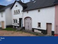 BIETERVERFAHREN: Einfamilienhaus in ruhiger Lage ab 90.000 € möglich! - Gusenburg