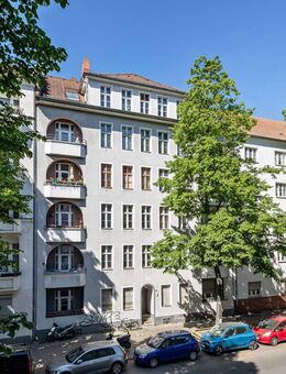 Wohnen im Schillerkiez: Sonnige Dachgeschosswohnung mit BALKON - *Erstbezug nach Sanierung* - Berlin