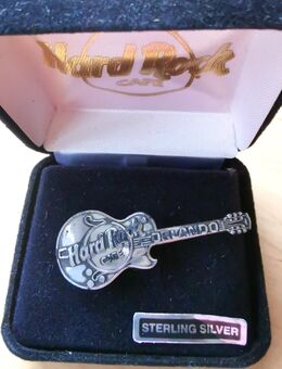 HARD ROCK GITARREN SAMMLUNGSAUFLÖSUNG -Pin/Nadel - Düsseldorf