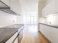 Lichtdurchflutete Eleganz: Großzügige Etagenwohnung mit Wintergarten und moderner Einbauküche - Dresden