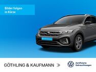 VW Tiguan, 2.0 TDI R-Line BLACK 20 IQ-DRIVE, Jahr 2022 - Eschborn