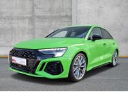 Audi RS3, Limousine qu AGA PRIVACY, Jahr 2023 - Halle (Saale)