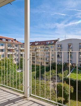 Geräumige Wohnung in hervorragender Lage im Rückgebäude - München