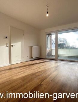 Kapitalanlage oder selbst einziehen! Renovierte 3-Zimmer-Wohnung, Balkon, 2. OG, Garage, ruhige Lage in Borken - Borken