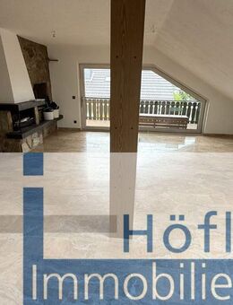 Lorsch, großzügige 3 ZKB Dachgeschosswohnung mit Balkon und Pkw-Stellplatz - Lorsch (Karolingerstadt)