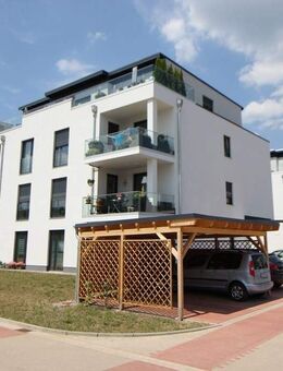 Erstklassige 3 Zimmer-Wohnung mit Terrasse, Stellplatz und gehobener Ausstattung zu mieten! - Schwerin