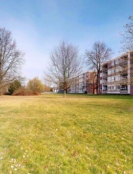 Für Kapitalanleger: Vermietete 3-Zimmerwohnung mit Loggia im begehrten Kaiserswerth - Düsseldorf