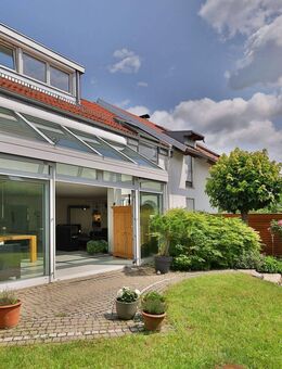 Ein elegantes Zuhause zum Wohlfühlen - Schlaitdorf
