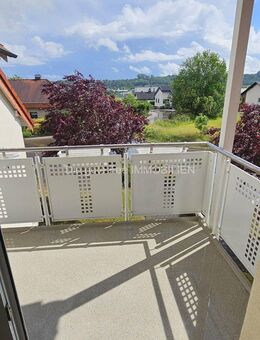Toplage, Schöne Maisonette - Wohnung mit Balkon in Losheim am See - Losheim (See)