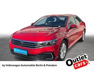 VW Passat, 1.4 TSI GTE Hybrid, Jahr 2021 - Berlin