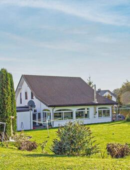 Einfamilienhaus im Naturparadies mit ca. 9.000 qm Grundstück - Ostrach