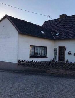 Wannemacher Immobilien **** Freistehendes gepflegtes Einfamilienhaus in einer schönen Lage von Wiebelskirchen **** - Neunkirchen (Saarland)