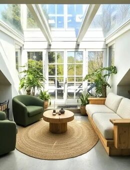 Neues Zuhause voll Möglichkeiten - Zweifamilienhaus auf 5 Etagen mit Garagen - frei ab sofort! - Neunkirchen (Brand)