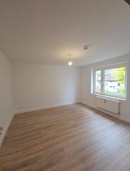 Frisch renovierte helle Wohnung in Bochum Wattenscheid - Bochum