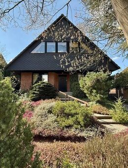 Solides Einfamilienhaus mit schönem Garten im Hamburger Stadtteil Sasel - Hamburg