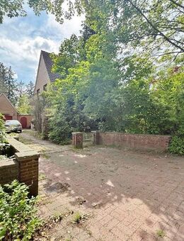 Modernisierungsbedürftiges Einfamilienhaus mit Bauplatz in Leeste - Weyhe