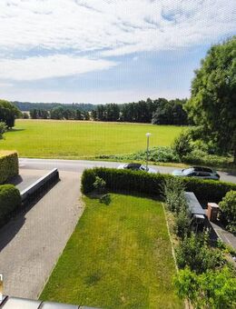 Ihr neues Zuhause - Große DHH mit zwei separaten Wohnungen im angenehmen Umfeld und Blick ins Grüne - Ratingen