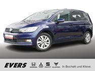 VW Touran, 1.5 TSI Highline, Jahr 2020 - Bocholt