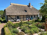 Bauernhaus mit Reetdach in MV - Velgast