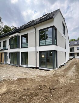 Neubau UBI68 - Exklusives Wohnen am Hachinger Bach - barrierefreie Einheiten - Fertigstellung 2025 - München